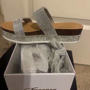 Forever NEW IN BOX Silver Glittery Platform Sandals
